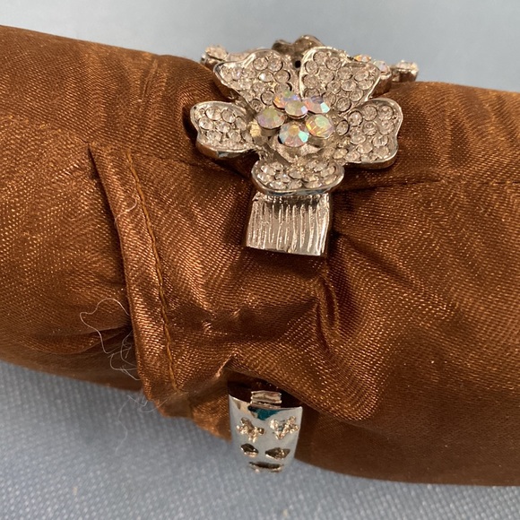 Clip on bracelet - Picture 2 of 2